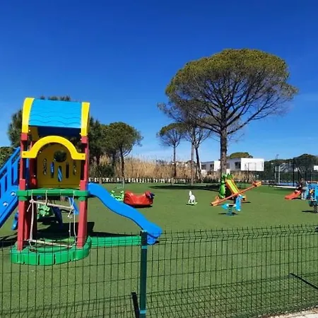 Super Leisure Vila-plazhi San Pietro, Gjiri I Lalezit Plazhi San Pietro
