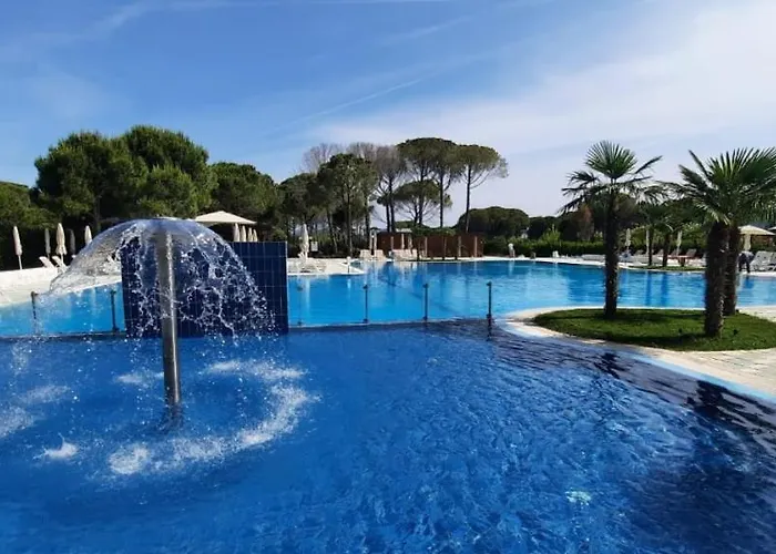 Super Leisure Vila-plazhi San Pietro, Gjiri I Lalezit
