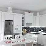 Super Leisure Vila-plazhi San Pietro, Gjiri I Lalezit Villa