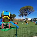Super Leisure Vila-plazhi San Pietro, Gjiri I Lalezit Plazhi San Pietro