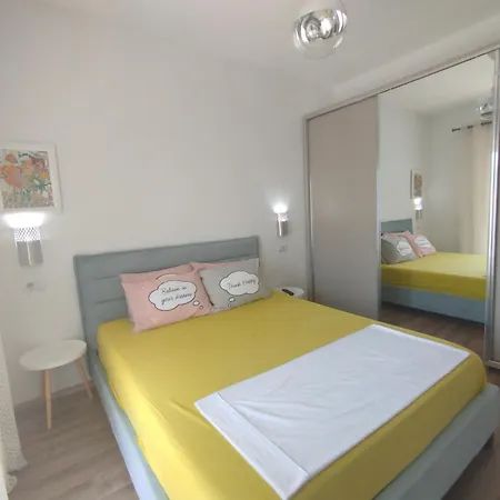 ヴィラ Super Leisure Vila-gjiri I Lalezit