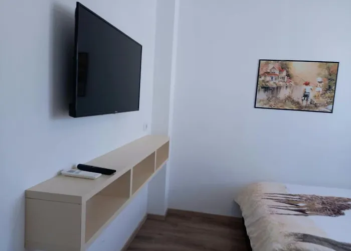 Super Leisure Vila-plazhi San Pietro, Gjiri I Lalezit Plazhi San Pietro