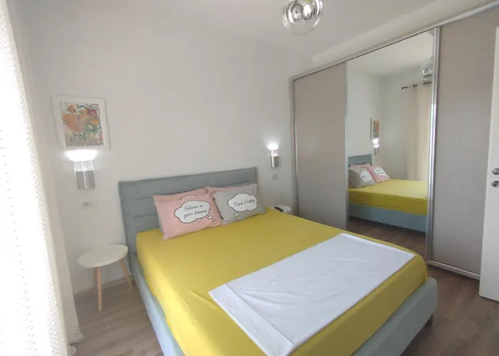 Вилла Super Leisure Vila-plazhi San Pietro, Gjiri I Lalezit